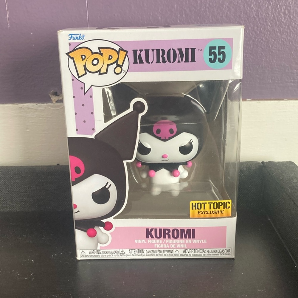 - Kuromi funko pop Hot topic Exclusive 55